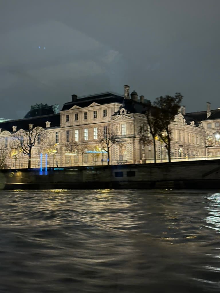 Cruise on Seine River, Paris